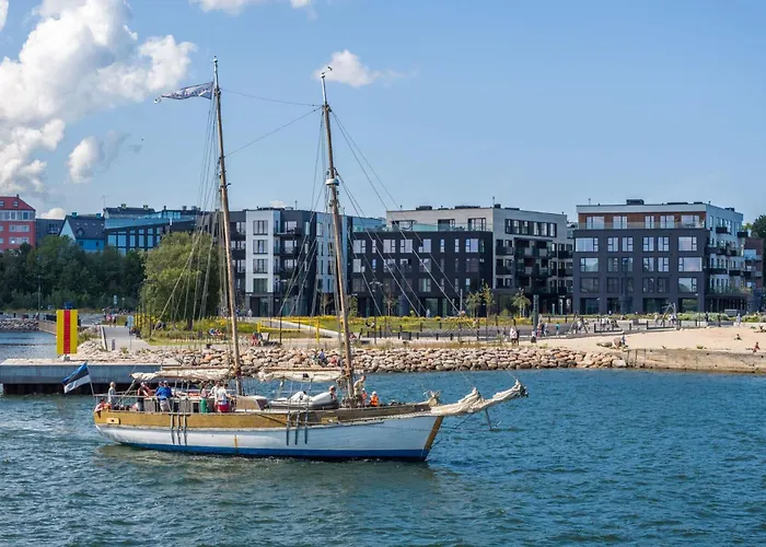 Beachfront Kalaranna Near The Old Town Apartment